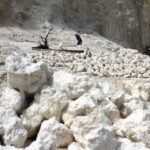 ilustrasi-penambangan-batu-kapur